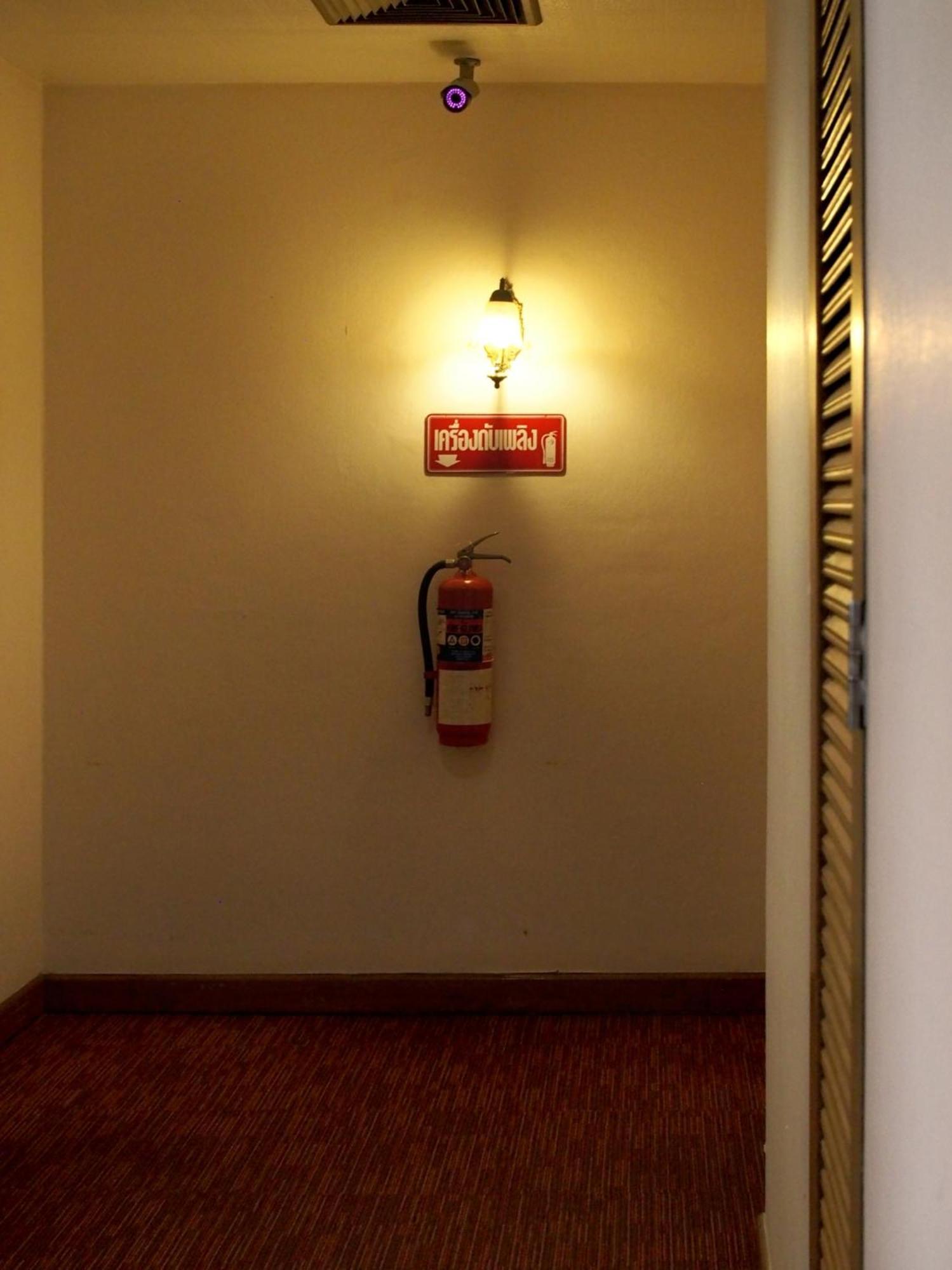 Wish Inn Chidlom Bkk - วิช อินน์ ชิดลม X Makkasan Екстер'єр фото